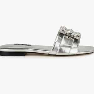 BRAND NEW NINE WEST SLIDE JEWEL MATTER DESIGN SANDAL R3